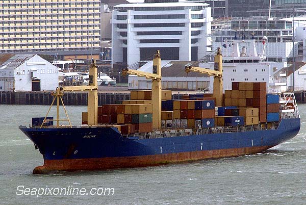 BUXLINK (2002/25375grt/IMO 9235816, ex-P&O NEDLLOYD HUNTER VALLEY. Renamed APL JEBEL ALI then BUXLINK again from 2008) sails from Auckland, NZ bound for Tauranga. 23 September 2010. Photo by SeapixOnline.com/Trevor Coppock
